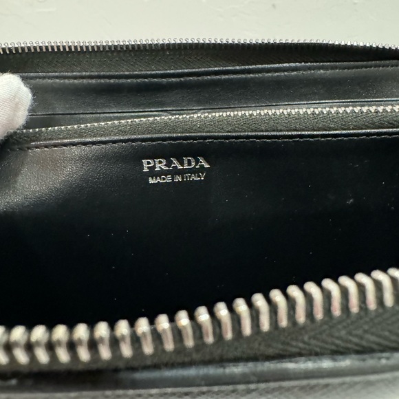 PRADA Saffiano Zippy Wallet - Picture 8 of 16